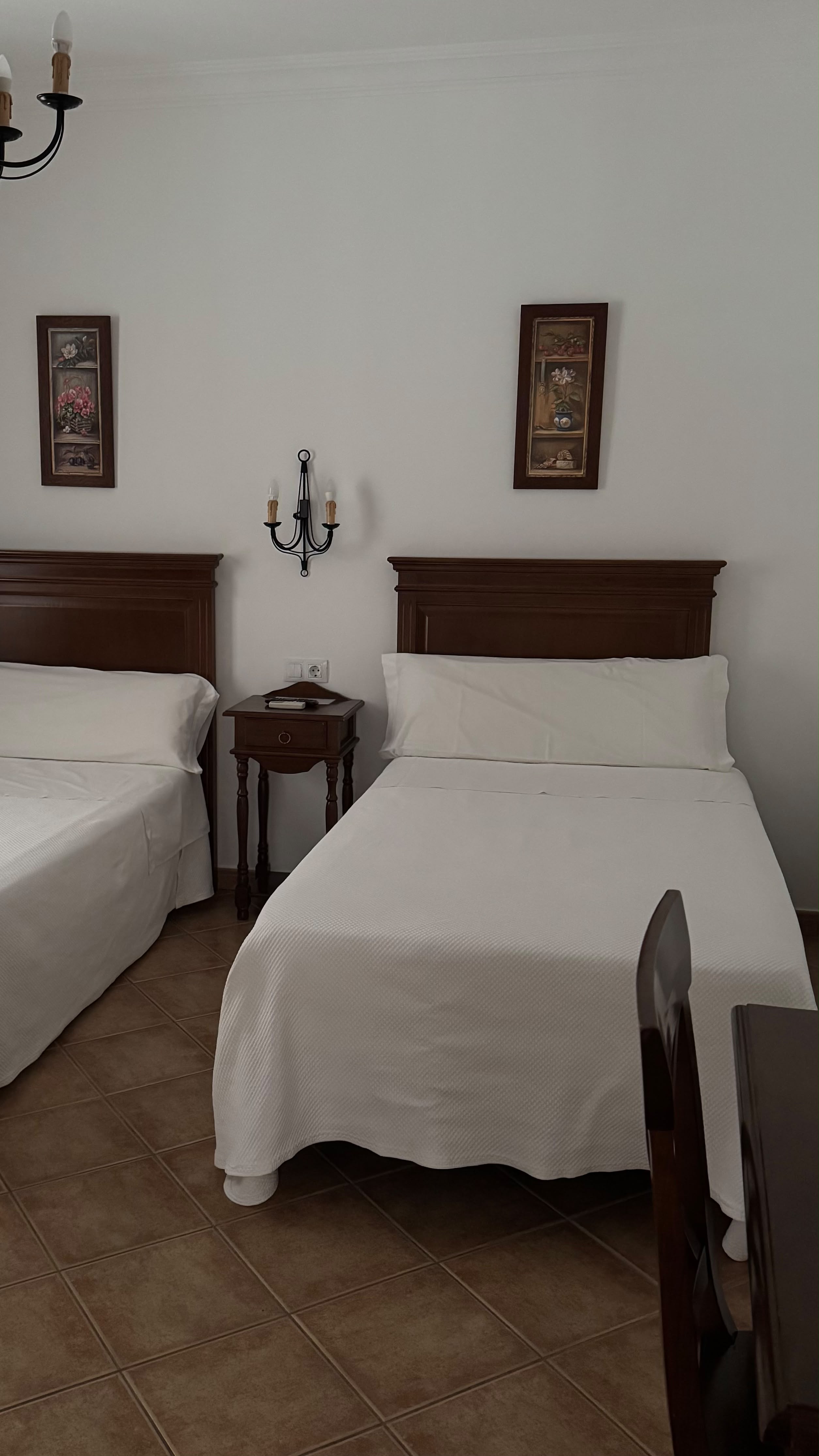 Habitación doble en Hostal Santa Cruz, Los Palacios y Villafranca